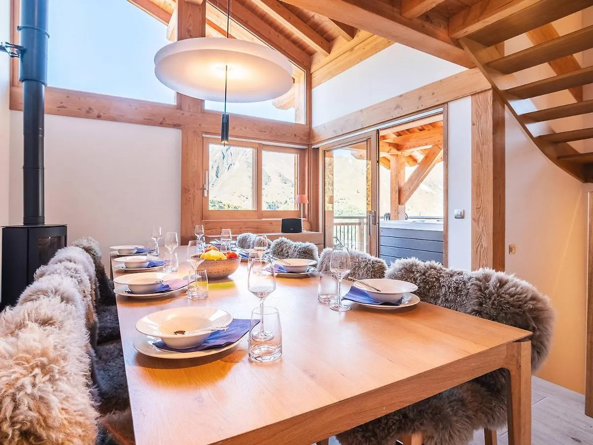 Chalet Landenoire - Ski-In/Ski-Out - Sauna & Jacuzzi - Parking - Wifi - 8 Pers. - Fr-1-344-777 Saint-Martin-de-Belleville 0*,  France
